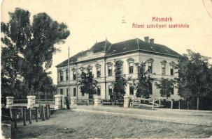 Késmárk, Kezmarok; Állami szövőipari szakiskola. W. L. Bp. 2906. / weaving school (EB)