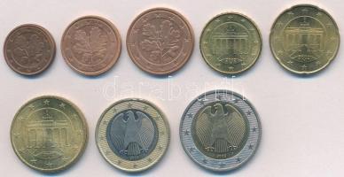 Németország 2002F 1c-2E (8xklf) forgalmi sor T:2 kis patina
Germany 2002F 1 Cent - 2 EURO (8xdiff) ...