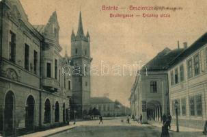 Beszterce, Bistritz, Bistrita; Beutlergasse / Erszény utca, Evangélikus templom. W. L. (?) No. 398. / street view, Lutheran church (ázott sarok / wet corner)