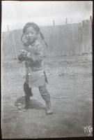 cca 1910 Kínai városképek, életképek. 5 db 4x6 cm-es üveg diapozitív / cca 1910 China and Chinese sc...