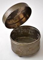 Historizáló fém cukordoboz, apró horpadással, jelzés nélkül, m: 11 cm, d:11 cm