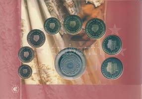 Hollandia 2002. 1c-2 8klf db + "Házasságkötés" emlékérem, "Esküvő" szettben T:B...