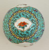 Jelzett kínai fedeles váza, kézzel festett, jelzett, hibátlan, m: 15 cm