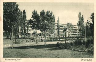 87 db régi magyar és történelmi magyar városképes lap, sok Budapest; vegyes minőség / 87 pre-1945 Hu...