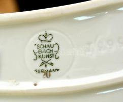 Schaubach Kunst jégtáncos lány,  kézzel festett, jelzett, apró foltokkal, m:19 cm, h:24 cm