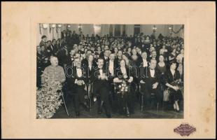 1934 Bp., MOVE bál, az első sorban ülők között Gömbös Gyula (1886-1936) miniszterelnök, kartonra kasírozott fotó, Schäffer, matricával jelzett, 11×17 cm