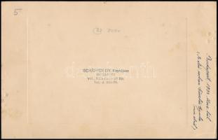 1934 Bp., MOVE bál, az első sorban ülők között Gömbös Gyula (1886-1936) miniszterelnök, kartonra kas...