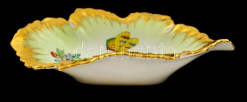 Herendi Viktória mintás leveles tálka, kézzel festett, jelzett, kopásnyomokkal, 15x8,5 cm