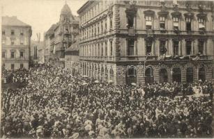 1915 Budapest V. Katolikus Népszövetség könyörgő körmenete a Bazilika előtt. Katholikus Charitás javára