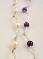 Tenyésztett gyönggyel és ametiszttel díszített nyakláncok, 2 db, h: 56 cm