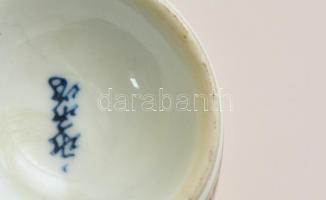 Japán vagy kínai váza, matricás, jelzett, hibátlan, m: 11,5 cm