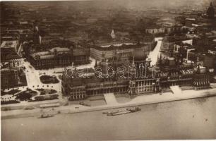 Budapest V. Országház. Légi felvétel / aufgenommem aus einem 6-sitzigen Junkers-Ganzmetall Verkehrsflugzeug der Aeroexpress Rt.