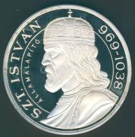 2000. "Szt. István-1000éves Magyarország" Ag nagyalakú emlékérem 124,416g T:PP Díszdobozban, tanúsítvánnyal!