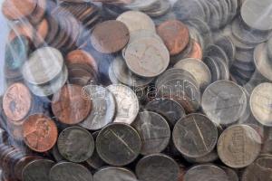 Amerikai Egyesült Államok forgalmi pénz tétel 1,5kg súlyban T:vegyes
USA coin lot in 1,5kg weight C...