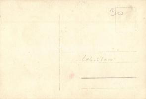 "Lebuktam". Első világháborús osztrák-magyar hadihajó fedélzete, szunyókáló matróz arra já...