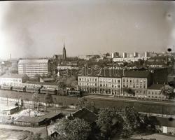 cca 1968 Budapest, X. kerület, kőbányai városképek, épületfotók, utca képek, stb., 21 db vintage neg...
