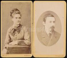 cca 1869 Két szegedi, jelzett műteremben készült 2 db vizitkártya méretű fénykép, 10,5x6 cm