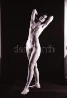 cca 1973 Visszafojtott vágyak, szolidan erotikus felvételek, 30 db vintage negatív, 24x36 mm