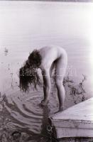 1989 Akt tanulmányok, Kalocsai Rudolf (?-?) budapesti fotóriporter és fotóművész hagyatékából 29 db ...