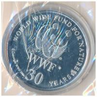 1986. "30 éves a WWF / Hiúz" jelzett Ag emlékérem német nyelvű tanúsítvánnyal és tájékozta...