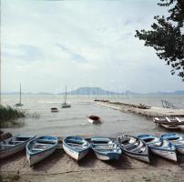 1968 Balatoni felvételek, 26 db szabadon felhasználható vintage negatív, 6x6 cm + 1970 Balatoni nega...