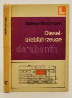 Günther Schlegel-Wilfried Bochmann: Dieseltriebfahrzeuge. Berlin,1978,VEB Verlag für Verkehrswesen. Német nyelven. Kiadói kartonált papírkötés, kopott bortítóval, sérült, javított gerinccel, egy kijáró lappal, intézményi bélyegzővel.