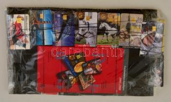 250 db különféle telefonkártya, közte ritka darabokkal is + telefonkártya katalógus