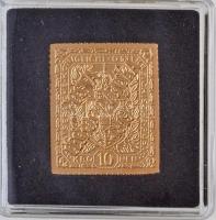 DN Világ Bélyegcsodái - Csehszlovákia 10 Korona 1919 aranyozott Cu bélyegérem tanúsítvánnyal (24,6x28,7mm) T:PP