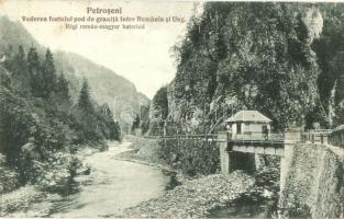 Petrózsény, Petrosani; Régi román-magyar határhíd, sorompó, Wilhelm Grosz kiadása / former border-bridge between Hungary and Romania, barrier