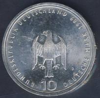 NSZK 1989. 10M Ag "800 éves a hamburgi kikötő" T:BU