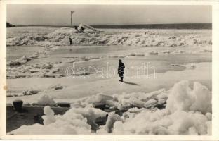 Balatonkenese, Jégtorlaszok, Balaton télen