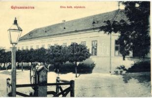 Győrszentmárton, Pannonhalma; Római katolikus népiskola, kerekes kút. W. L. 2496. (EK)