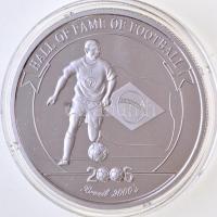 Uganda 2006. 2000Sh Ag "A labdarúgás halhatatlanjainak csarnoka - Brazília 2000-es évek / Ronaldo" T:PP fo. Uganda 2006. 2000 Shillings Ag "Hall of Fame of football - Brazil 2000s / Ronaldo" C:PP spotted