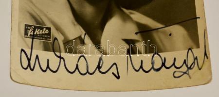 Lukács Margit színésznő saját kézzel aláírt fotólapja