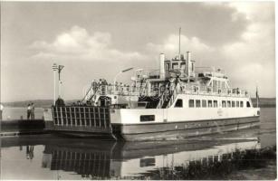 12 db MODERN balatoni hajó motívumos képeslap / 12 modern Hungarian motive postcards, ships from Lak...