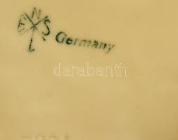 Ens porcelán rózsás bonbonniere. Jelzett, hibátlan. 12x10 cm