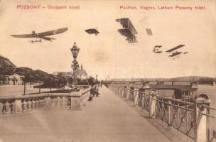 Pozsony, Pressburg, Bratislava; Dunaparti korzó, híd. Paulhan, Vagner, Latham repülőgépei Pozsony felett / Danube riverside promenade, airplanes over Bratislava, bridge (EB)