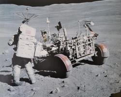 Sharpe, Michael: Space, The Ultimate Frontier. 2006, TAJ Books. Kiadói kartonált kötés, papír védőbo...