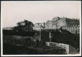 1933 Budapest, a királyi vár a Tabánból, hátoldalon dátumozva, 6×8,5 cm