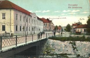 Petrozsény, Petrosani; Kir. Járásbíróság, híd, gimnázium, posta. Kiadja Muntyán Tivadar / court, bridge, school, post office (fa)