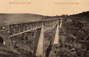 Csíkgyimes, Gyimes, Ghimes; Karakkói vasúti híd a gyimesi vasútvonalon 64 méter magasan, viadukt. W. L. (?) 1813. Kiadja Bermann Volf / railway bridge, viaduct