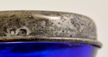 Kék kristály váza, ezüst peremmel. Jelzett, kis lepattanás. 12 cm