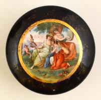 XX. sz. eleje: Victoria porcelán bonbonniere. Jelzett, matricás, hibátlan d:12 cm