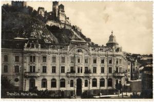 Trencsén, Trencín; Tátra szálloda a vár alatt / Hotel Tatra, castle (ragasztónyomok / glue marks)