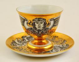 Szász Endre által tervezett Hollóházi porcelán csésze és alj, kézzel festett, jelzett , számozott, k...