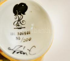 Szász Endre által tervezett Hollóházi porcelán csésze és alj, kézzel festett, jelzett , számozott, k...