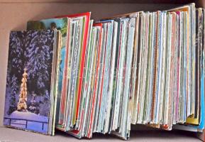 Kb. 427 db MODERN magyar üdvözlőlap / Cca. 427 modern Hungarian greeting motive cards