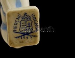 Herendi mini lovacska, kézzel festett  hibátlan, jelzett, m: 5 cm