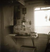 cca 1942 Thöresz Dezső (1902-1963) békéscsabai gyógyszerész és fotóművész szolgálatot teljesített eg...