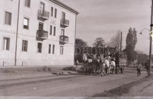 1963 Budapest, X. ker., kőbányai városképek, utcafotók, épületfelvételek, 21 db szabadon felhasználh...